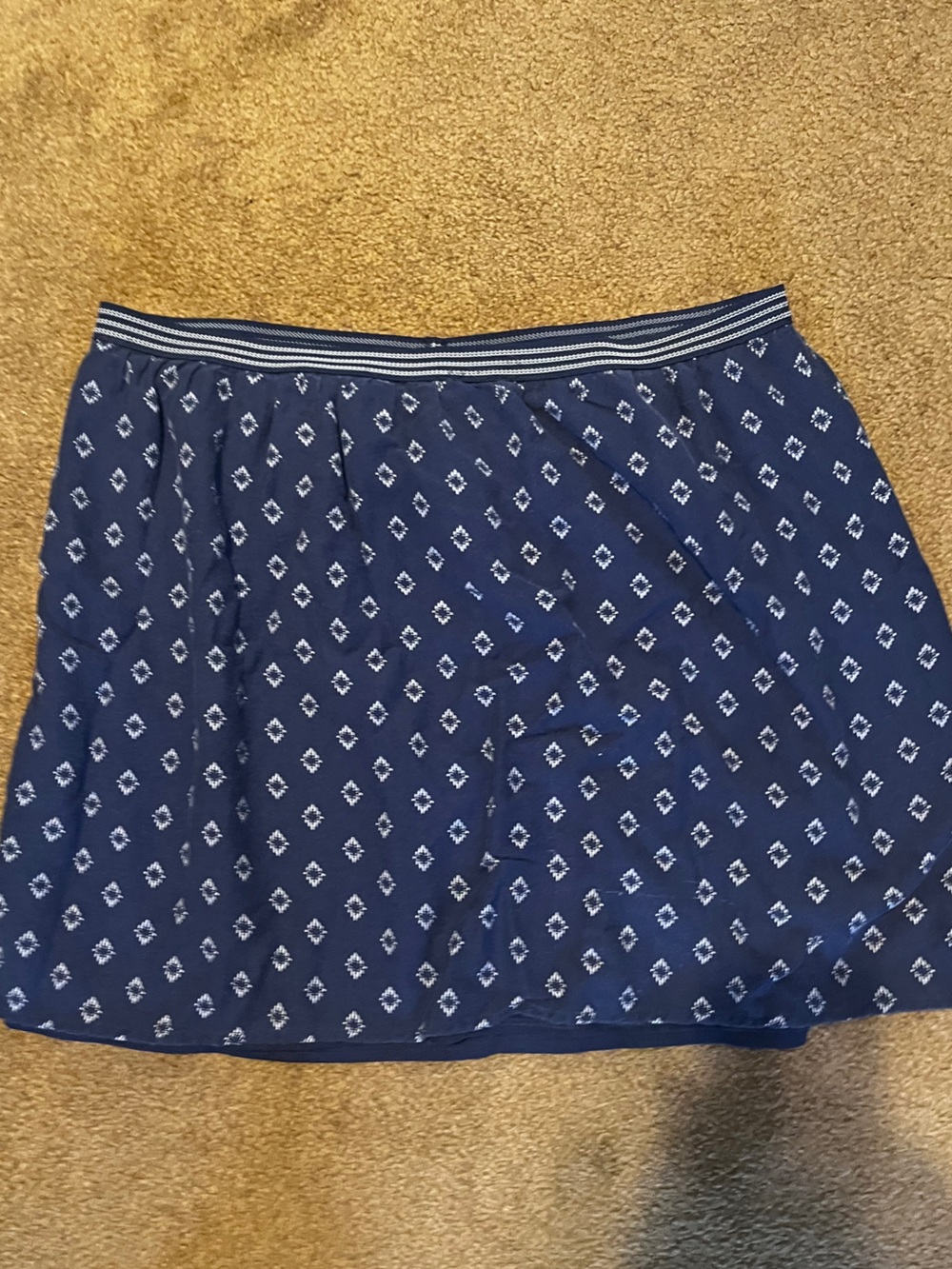 💥$5 or 3/$10 Old Navy Navy Diamond-Print Skater Skirt with Striped Waistband